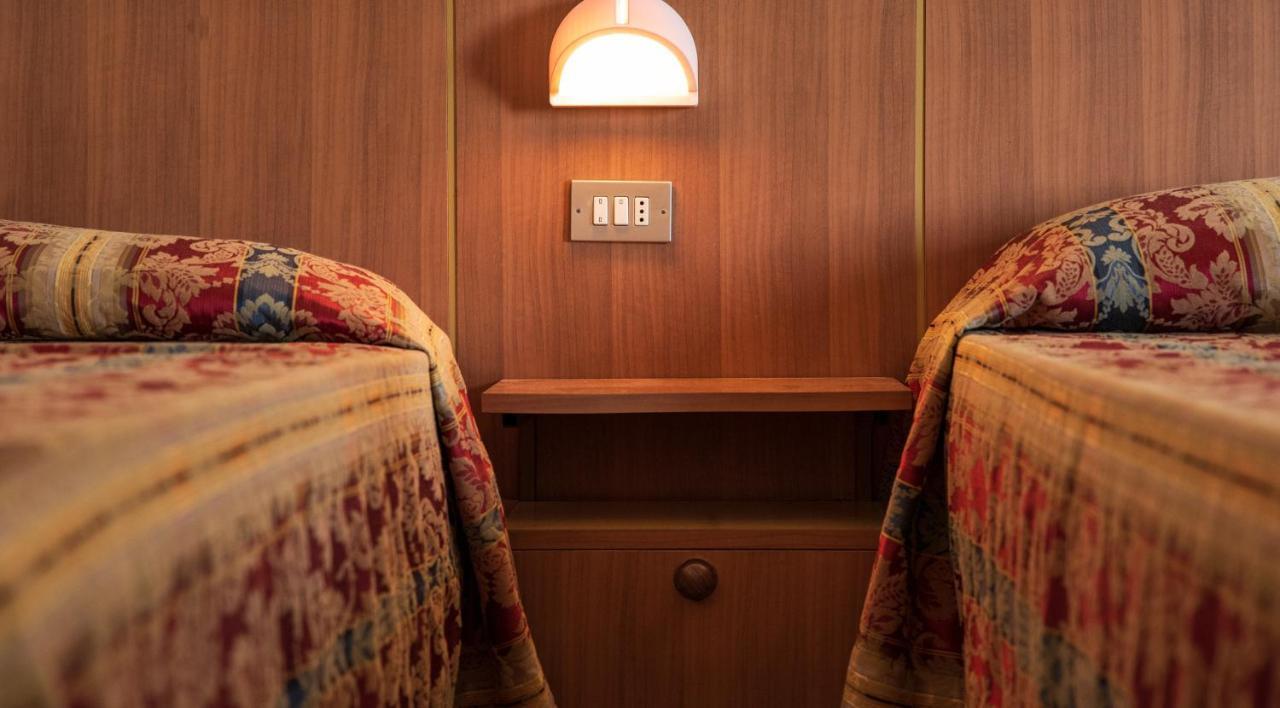 Hotel Majestic ベラーリア・イジェア・マリーナ エクステリア 写真