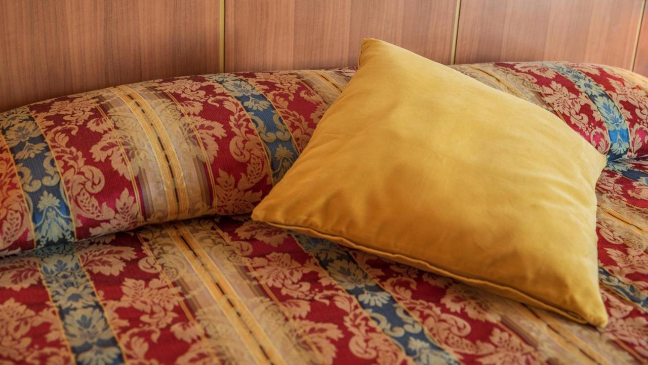 Hotel Majestic ベラーリア・イジェア・マリーナ エクステリア 写真